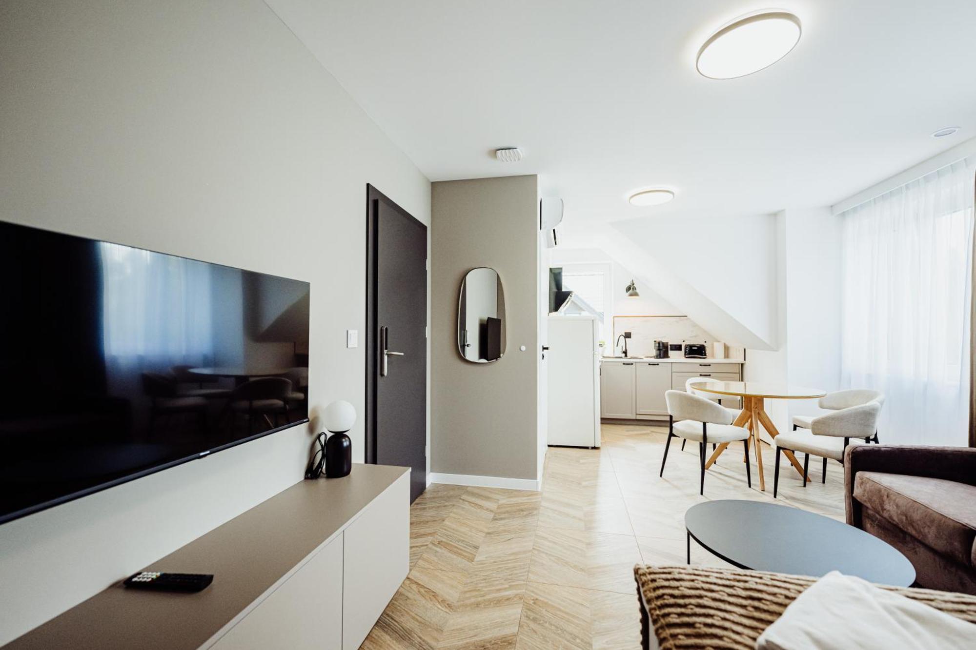 Cristalview Stay&Relax - Luksusowe Apartamenty- Zewnetrzne Jacuzzi- Przyjazne Dla Rodzin - Zwierzeta Akceptowane Подгужин Экстерьер фото