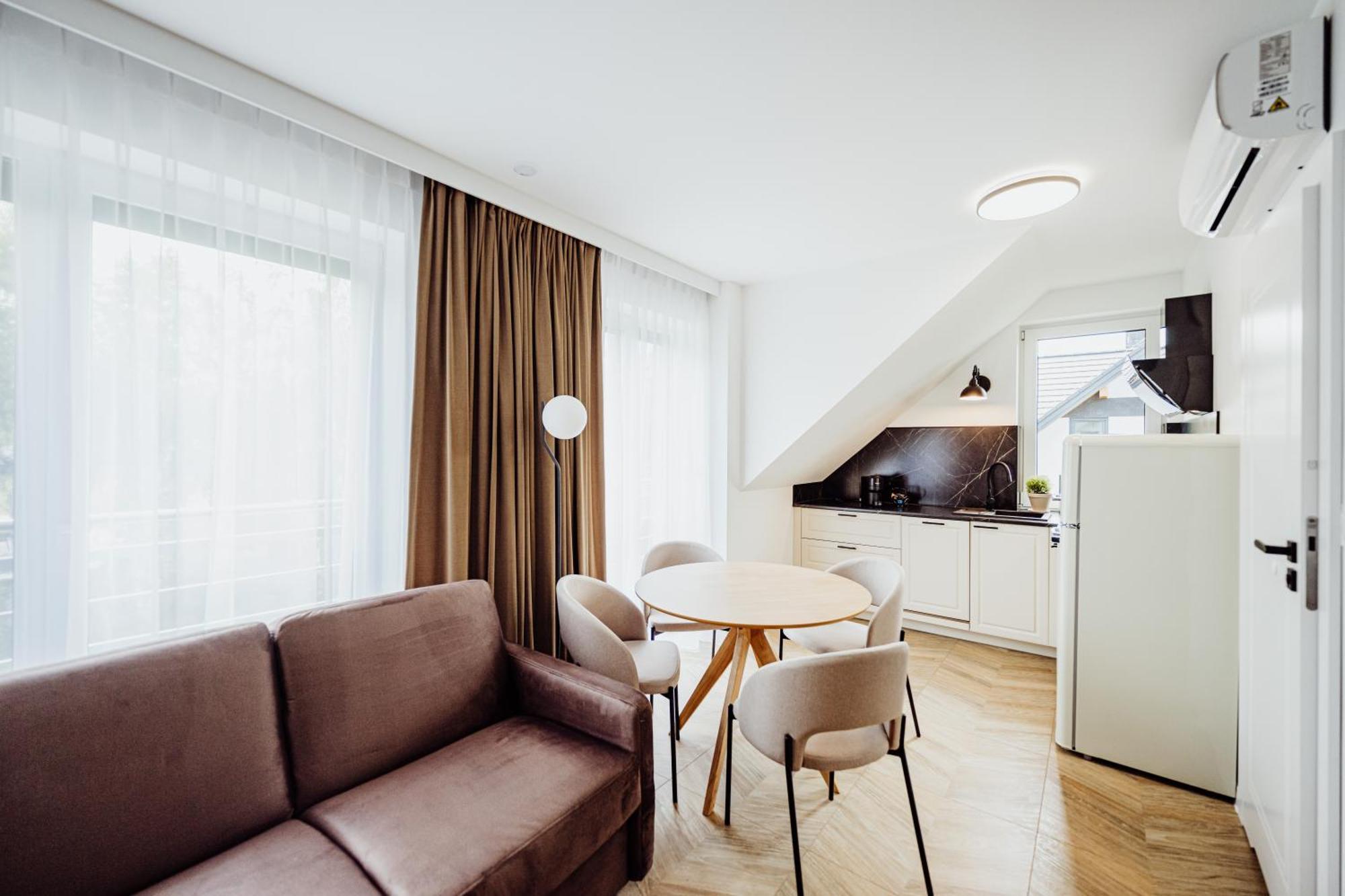 Cristalview Stay&Relax - Luksusowe Apartamenty- Zewnetrzne Jacuzzi- Przyjazne Dla Rodzin - Zwierzeta Akceptowane Подгужин Экстерьер фото