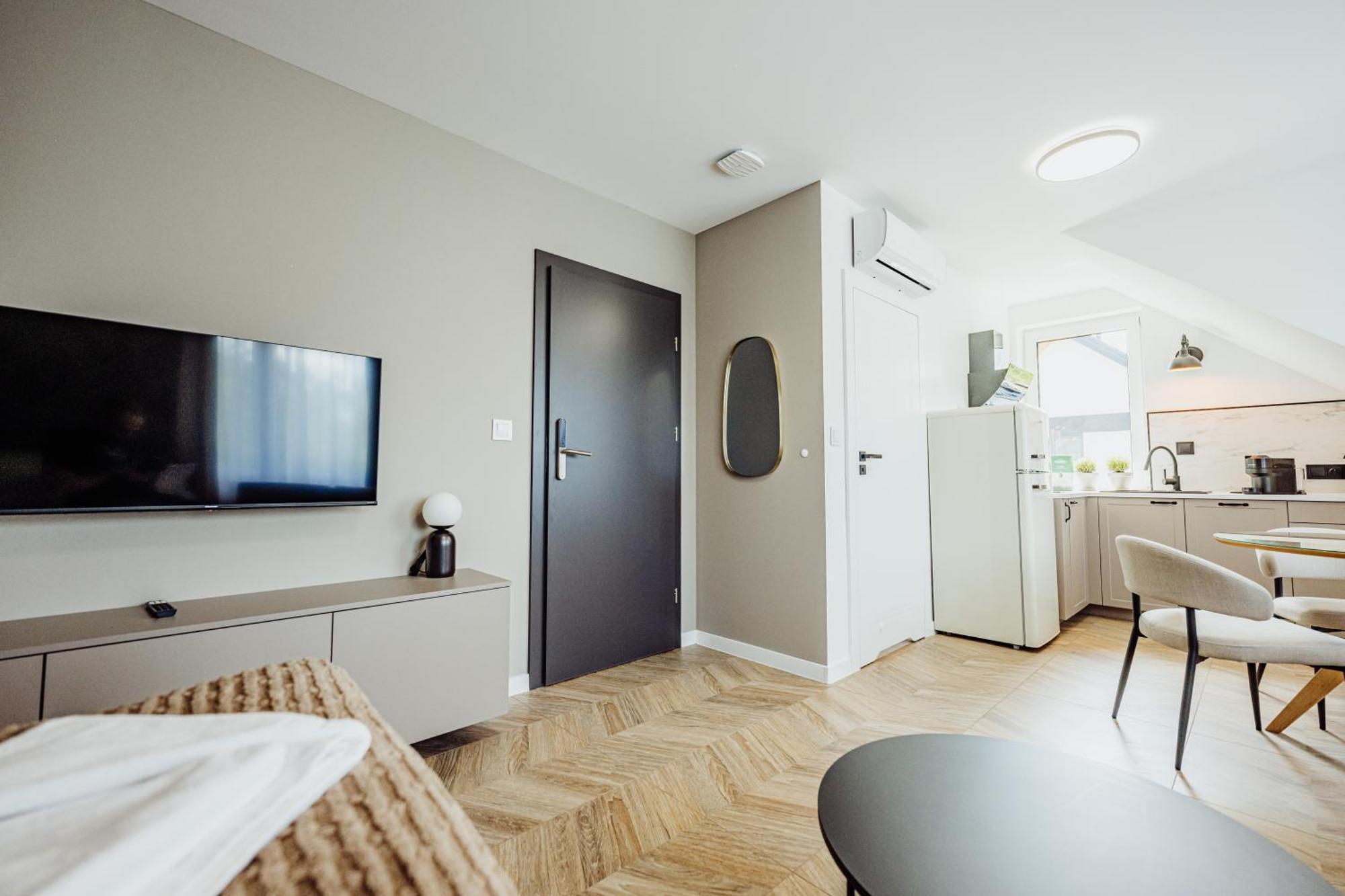 Cristalview Stay&Relax - Luksusowe Apartamenty- Zewnetrzne Jacuzzi- Przyjazne Dla Rodzin - Zwierzeta Akceptowane Подгужин Экстерьер фото
